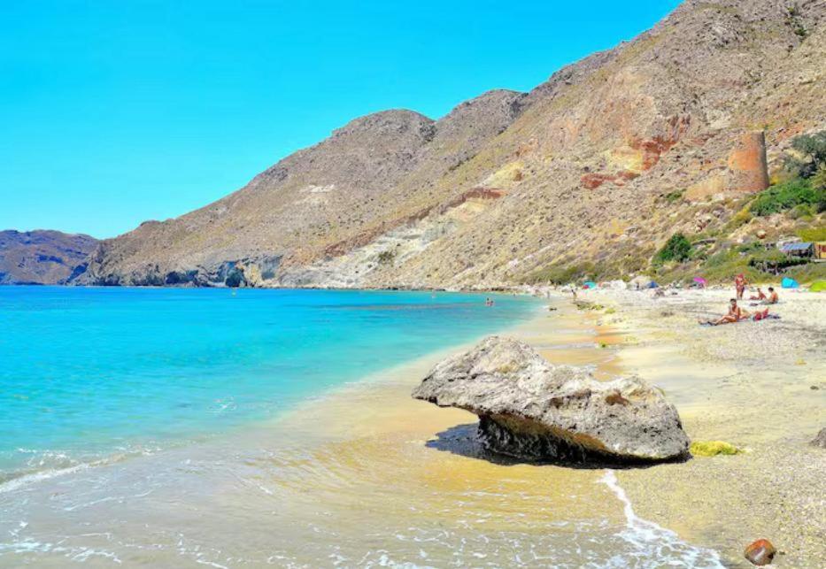 Appartement Loft primera línea playa, Cabo de Gata, Wifi à Retamar  Extérieur photo