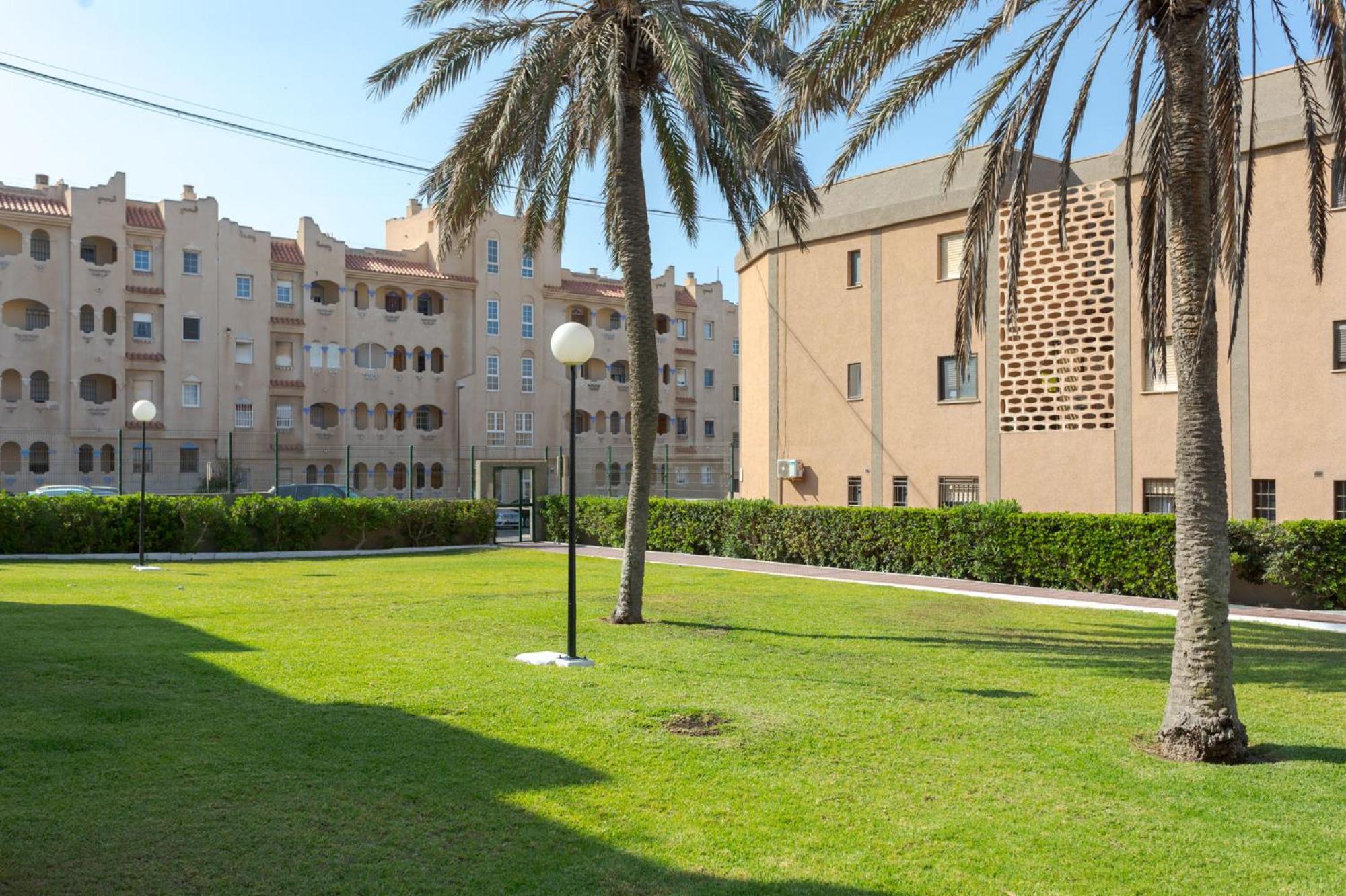 Appartement Loft primera línea playa, Cabo de Gata, Wifi à Retamar  Extérieur photo