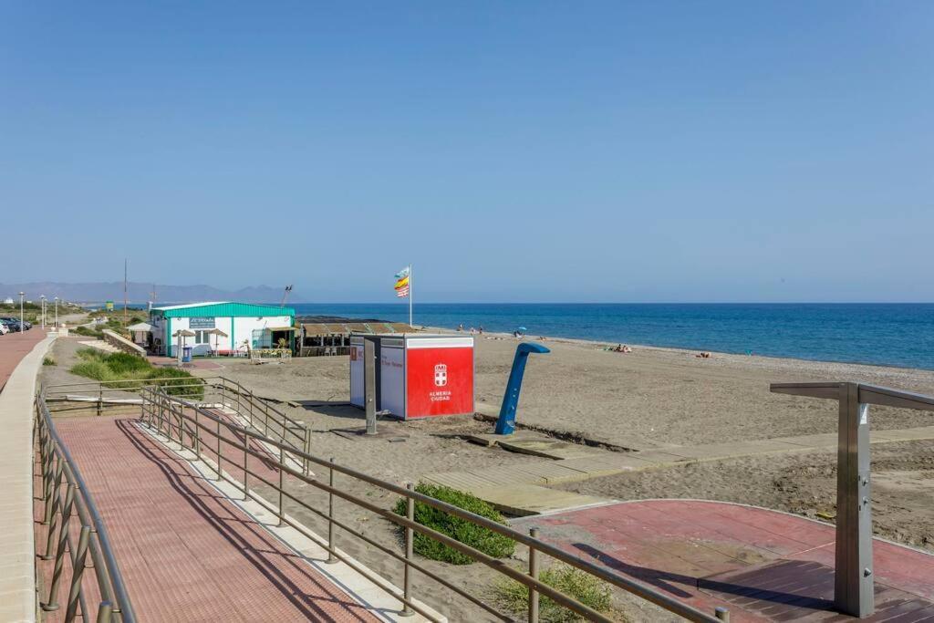 Appartement Loft primera línea playa, Cabo de Gata, Wifi à Retamar  Extérieur photo
